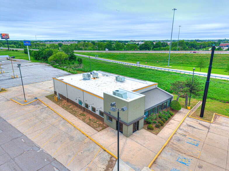 More Photos Of 4903 N Harrison St, Shawnee Restaurant For Sale