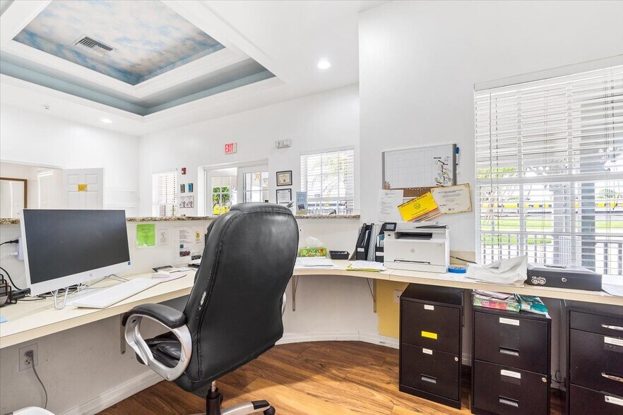 More Photos Of 180 Basilan Cres, Clewiston Daycare Center For Sale