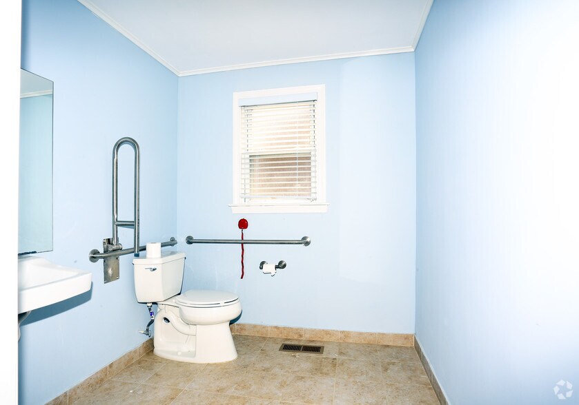 More Photos Of 415 Capitol Ave, Bridgeport Office For Lease