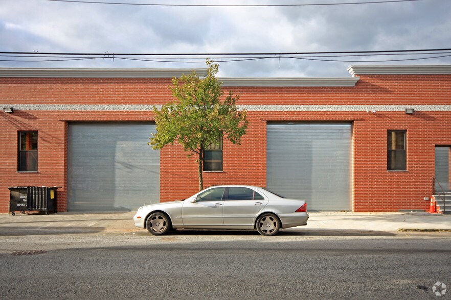 More Photos Of 39-43 Coffey St, Brooklyn Warehouse For Lease
