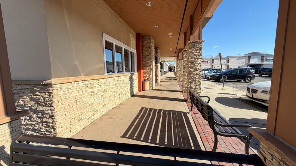 More Photos Of 2124-2162 Merrick Ave, Merrick Unknown For Lease