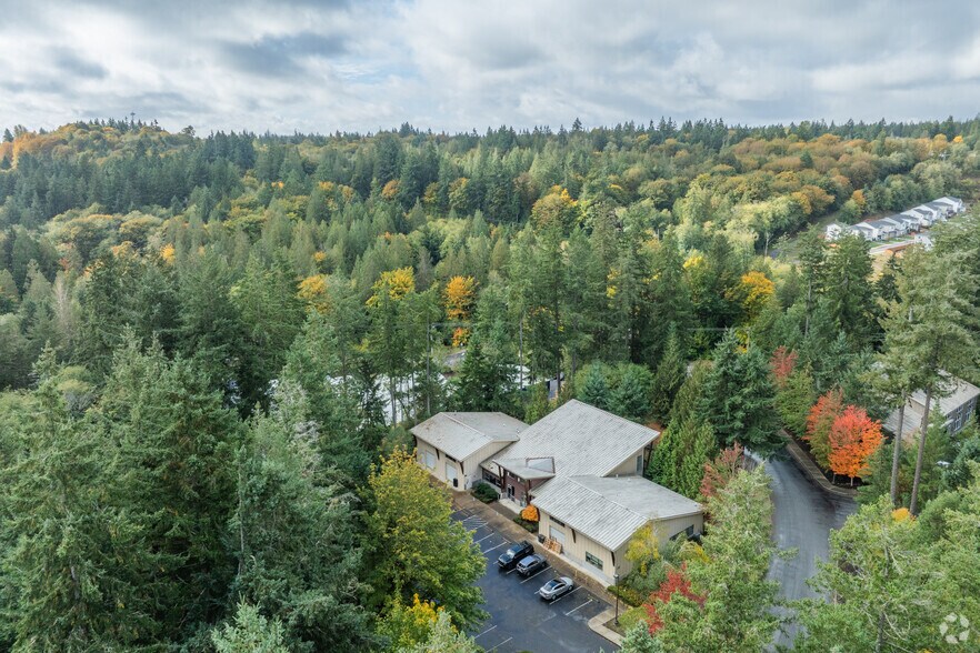 More Photos Of 4706 97th St NW, Gig Harbor Light Distribution For Lease