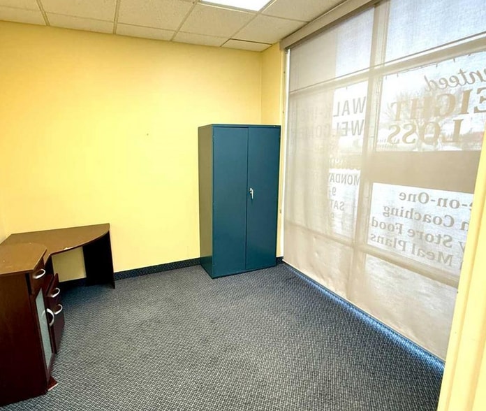 More Photos Of 5212 48 St, Red Deer Office For Sale