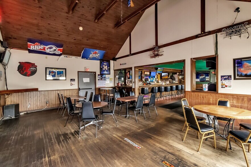 More Photos Of 2794 Harlem Rd, Cheektowaga Storefront Retail Residential For Sale