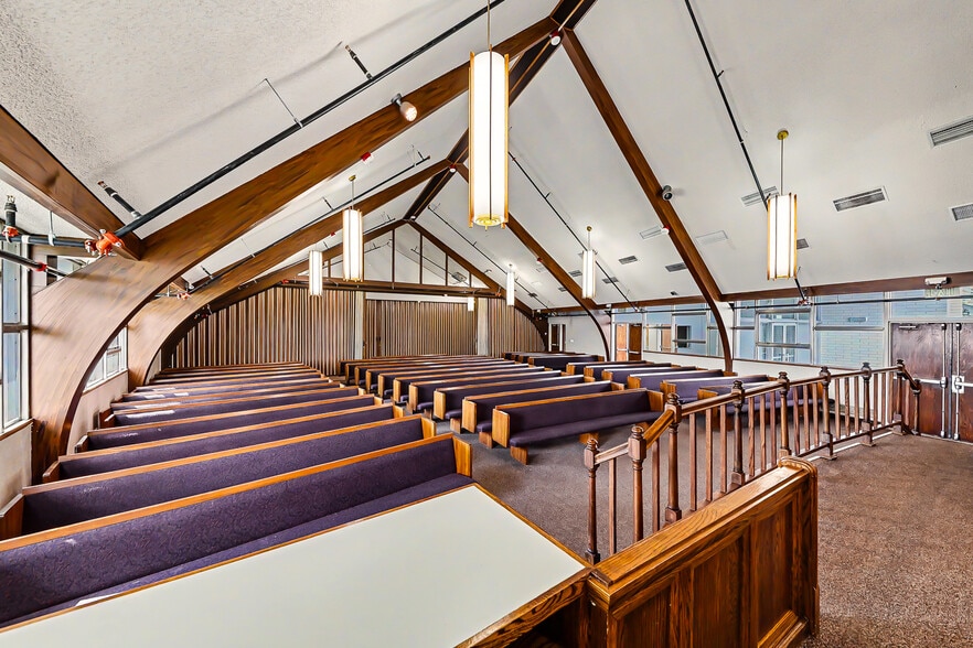 More Photos Of 2401 E Tonopah Ave, North Las Vegas Religious Facility For Sale