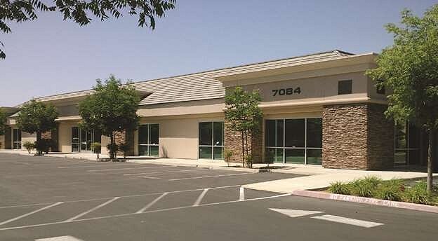 More Photos Of 7084 N Maple Ave, Fresno Office For Lease