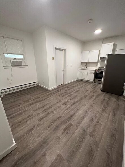 More Photos Of 337-339 Greenwich Ave, Greenwich Apartments For Sale