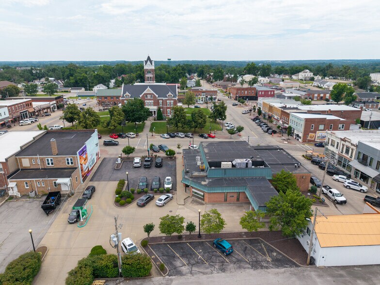 More Photos Of 119 N Jackson St, Perryville General Retail For Sale