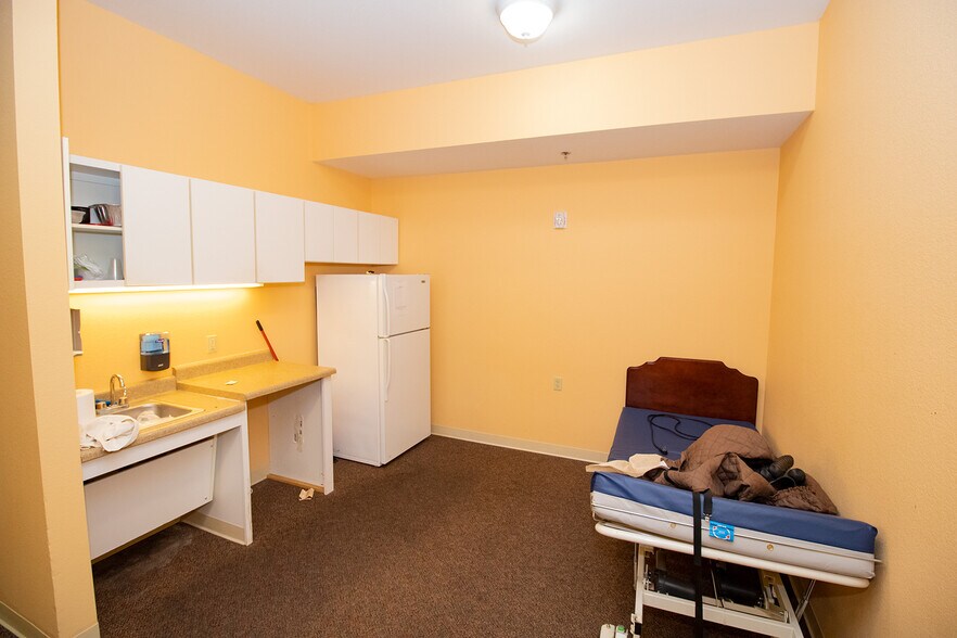 More Photos Of 224 E Central Ave, Andover Rehabilitation Center For Sale