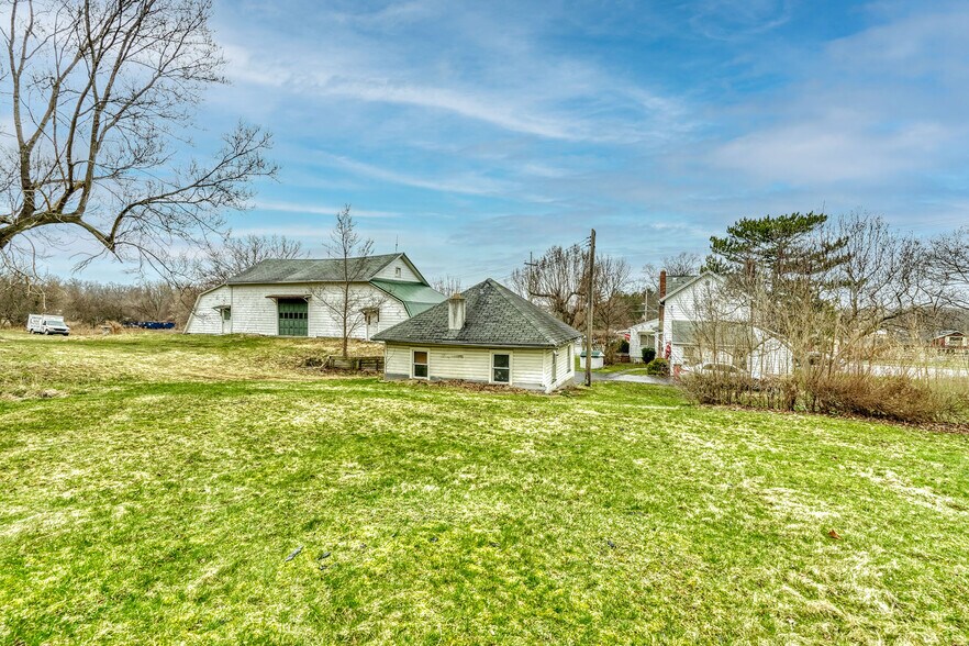 More Photos Of 1506 Empire Blvd, Webster Industrial For Lease