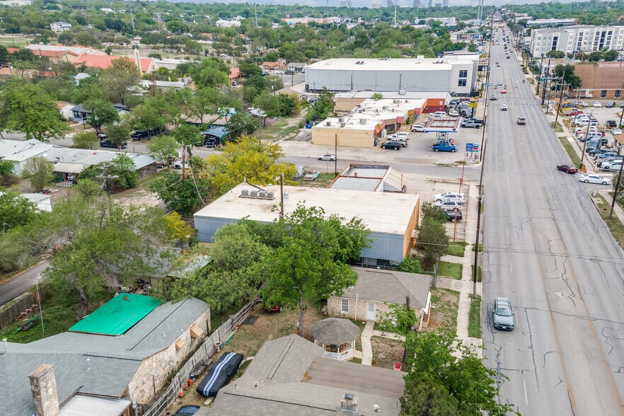 More Photos Of 4810 San Pedro Ave, San Antonio Office For Sale