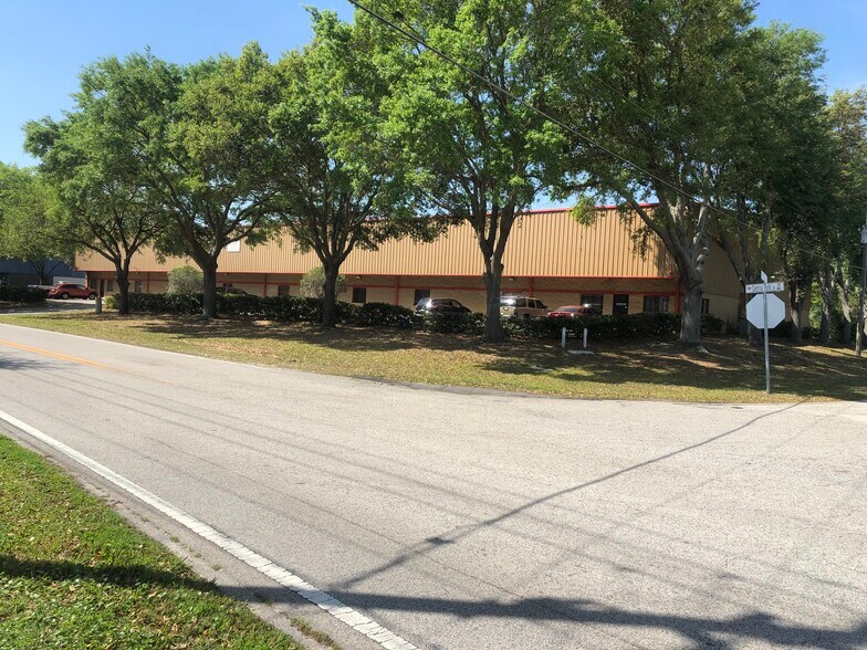 More Photos Of 400 Central Park, Sanford Warehouse For Sale