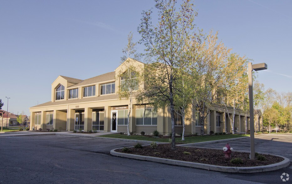 More Photos Of 600 Riverpark Ln, Boise Office For Lease