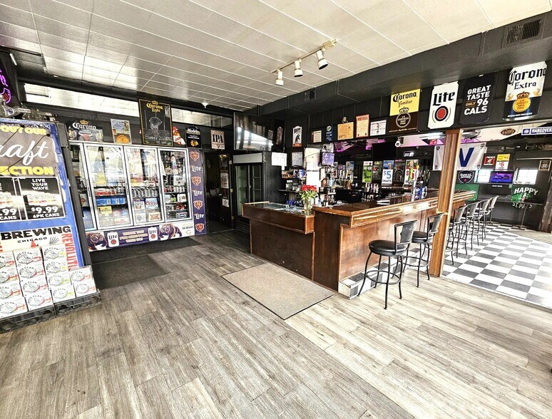 More Photos Of 3528-3532 N Pulaski Rd, Chicago Storefront For Sale