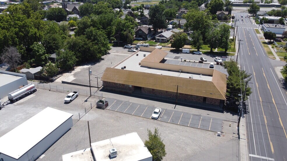 More Photos Of 100 N Fruitland St, Kennewick Office For Lease