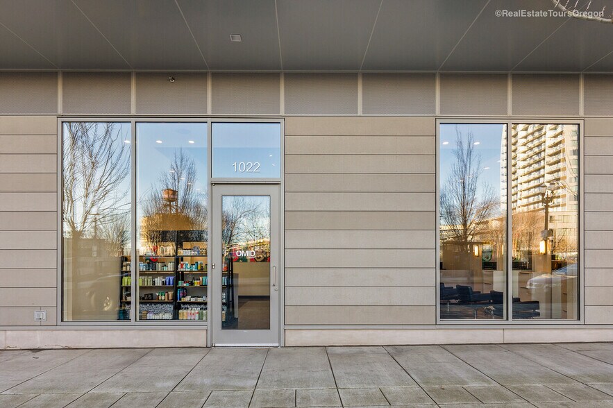 More Photos Of 1022 NW Overton St, Portland Multifamily For Sale