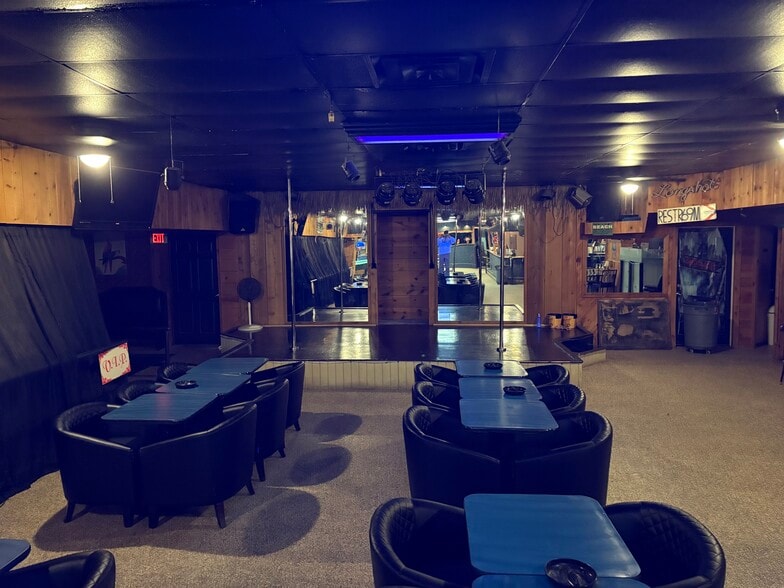 More Photos Of 1704 E Hwy 70, Kingston Bar For Sale