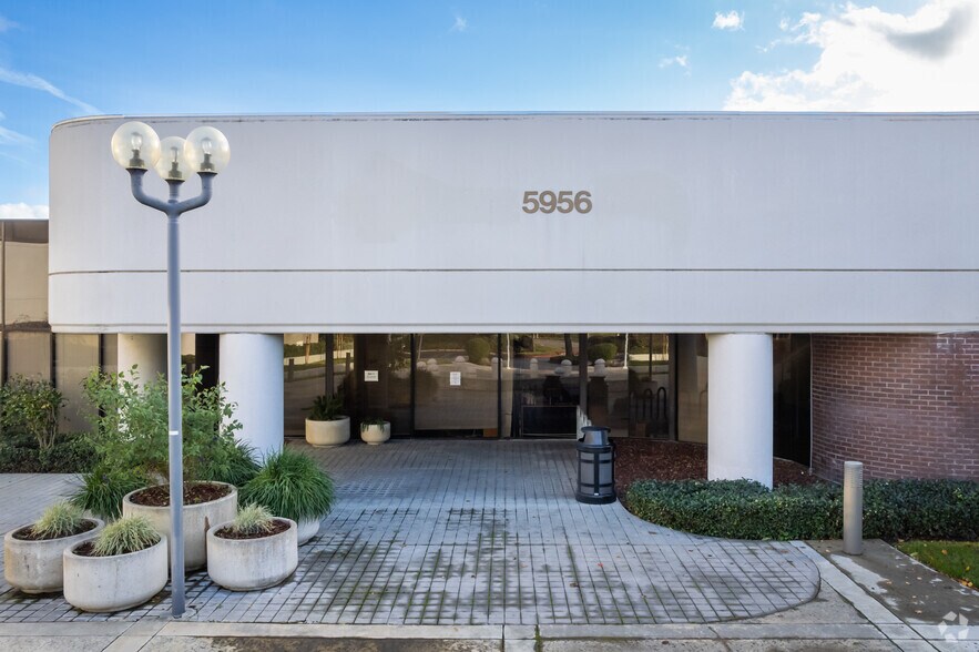 More Photos Of 5956-5964 W Las Positas Blvd, Pleasanton Office For Sale