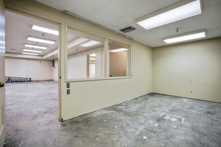 More Photos Of 1414 Webster St, Alameda Bank For Lease