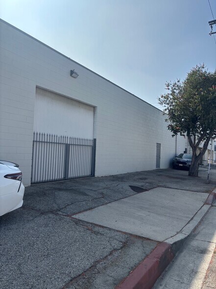 Primary Photo Of 2402 Seaman Ave, South El Monte Manufacturing For Sale