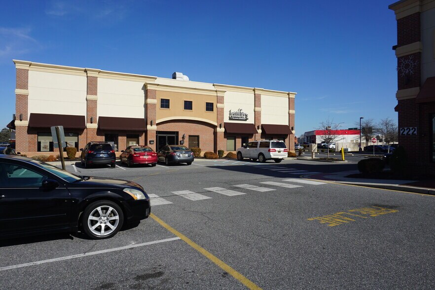 More Photos Of 222 S Dupont Hwy, Dover Storefront Retail Office For Lease
