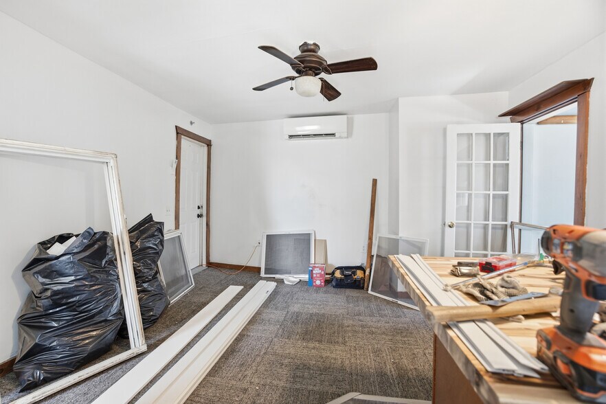 More Photos Of 130 Water St, Warren Apartments For Sale