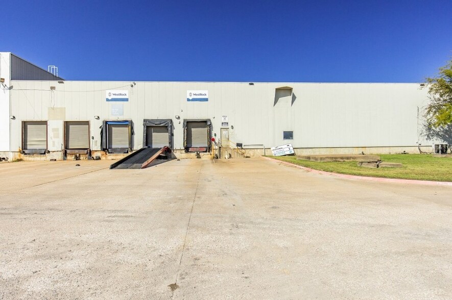 More Photos Of 1001 Ed Rutherford Dr, Greenville Manufacturing For Lease