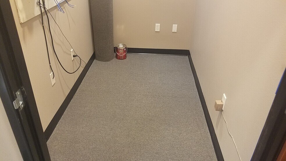 More Photos Of 375 N Stephanie St, Henderson Office For Lease