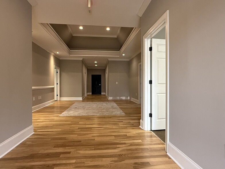 More Photos Of 4913 Summer Oak Dr, Buford Light Manufacturing For Lease