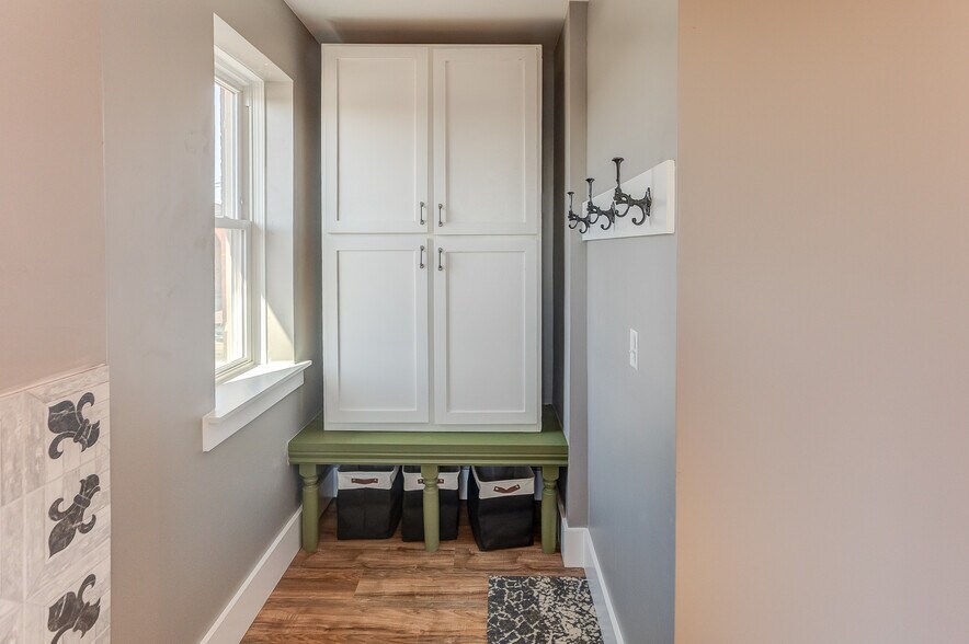 More Photos Of 205 S Illinois St, Belleville Office Residential For Sale