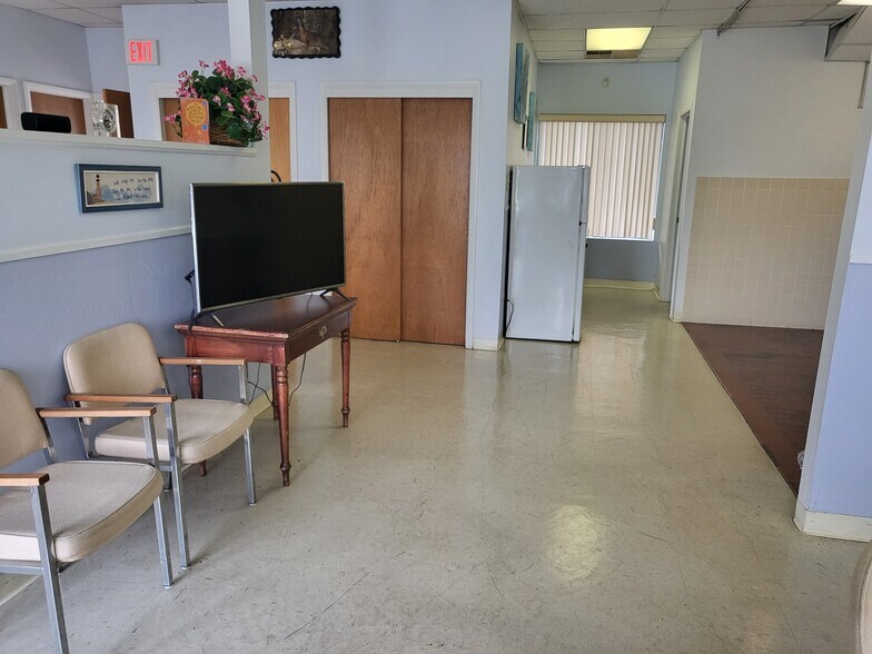 More Photos Of 1121 Route 47, Rio Grande Freestanding For Sale