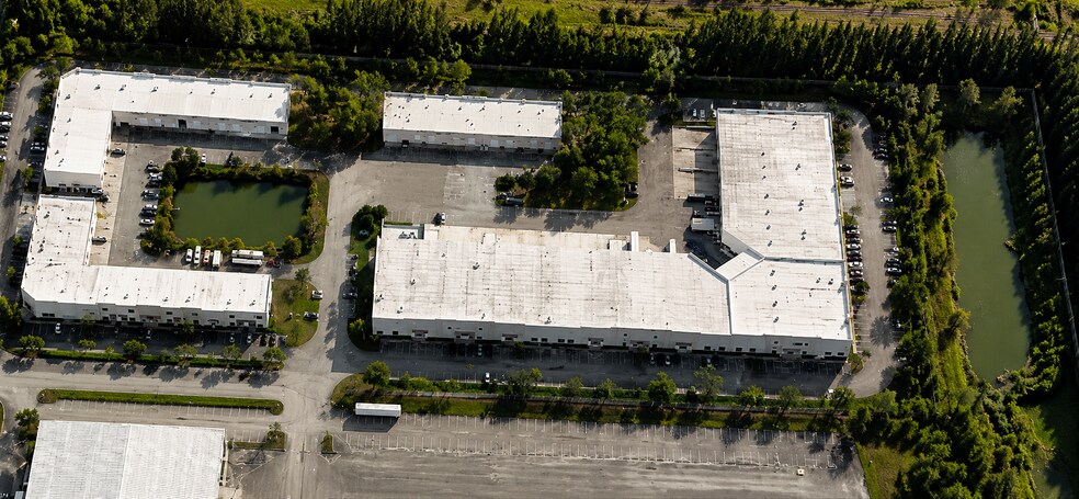 More Photos Of 801-893 Kings Hwy, Fort Pierce Light Manufacturing For Sale