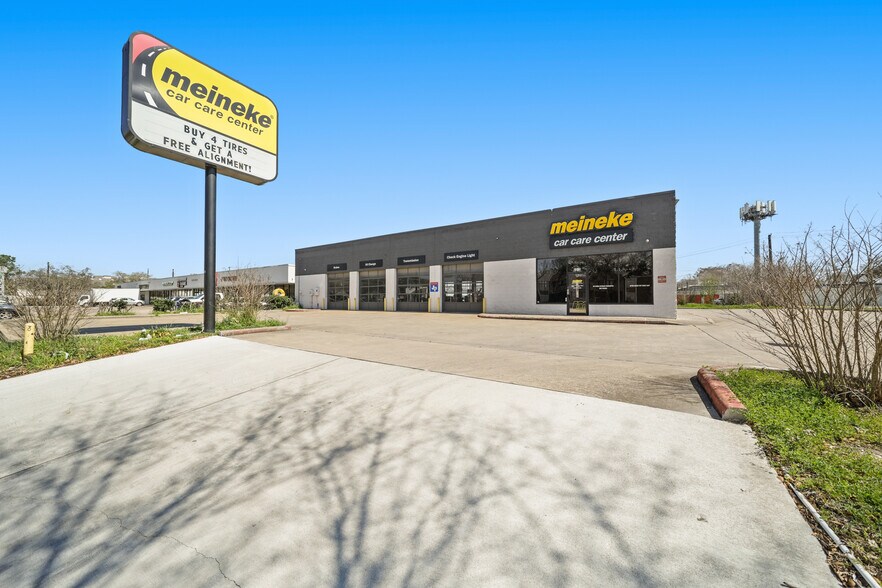 More Photos Of 2343 S Kirkwood Rd, Houston Auto Repair For Sale