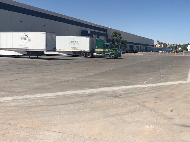 More Photos Of 1401 Pullman Dr, El Paso Distribution For Lease