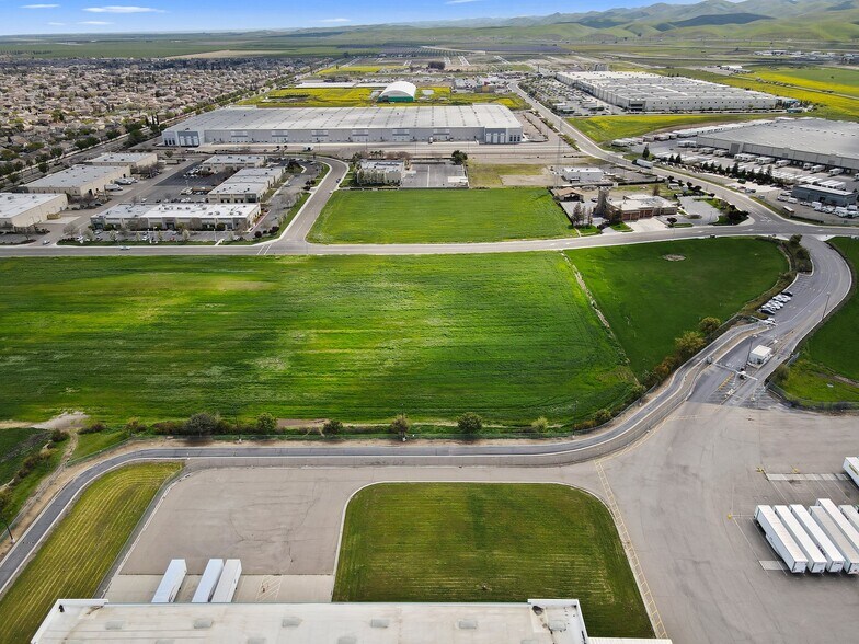More Photos Of Keystone Pacific Parkway, Patterson Land For Sale