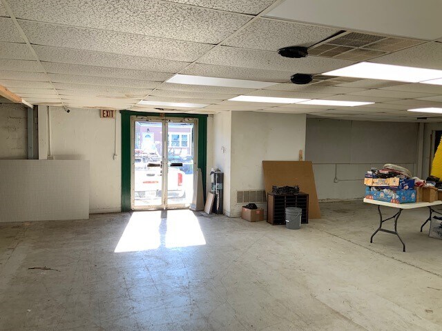 More Photos Of 1600 E Newport Pike, Wilmington Warehouse For Lease