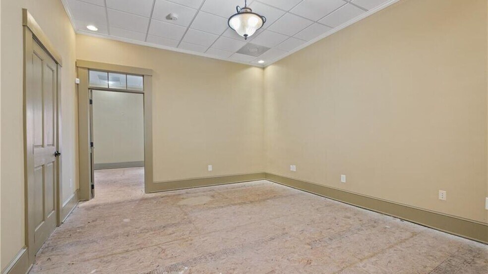 More Photos Of 35 N Main St, Jasper Loft Creative Space For Lease