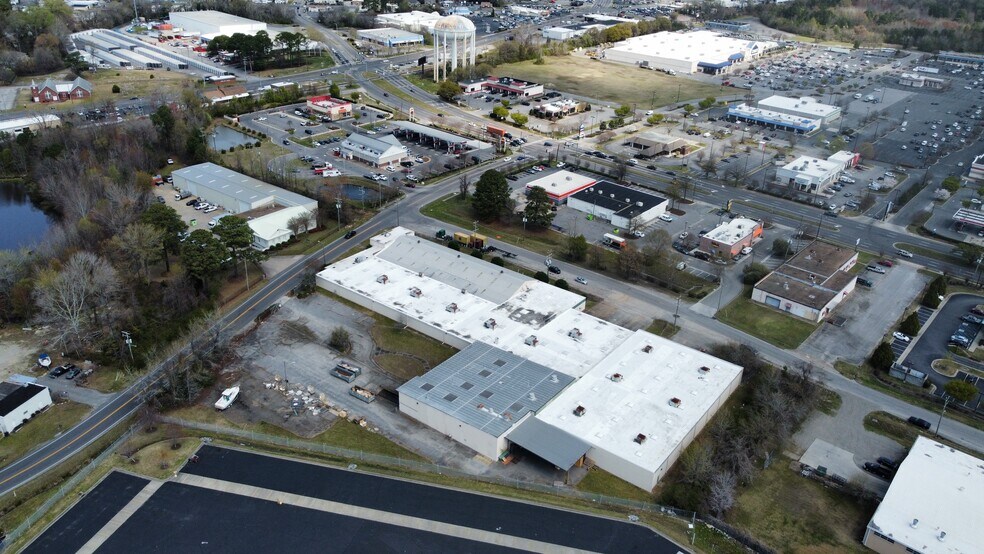 More Photos Of 2615 Elmhurst Ln, Portsmouth Warehouse For Lease