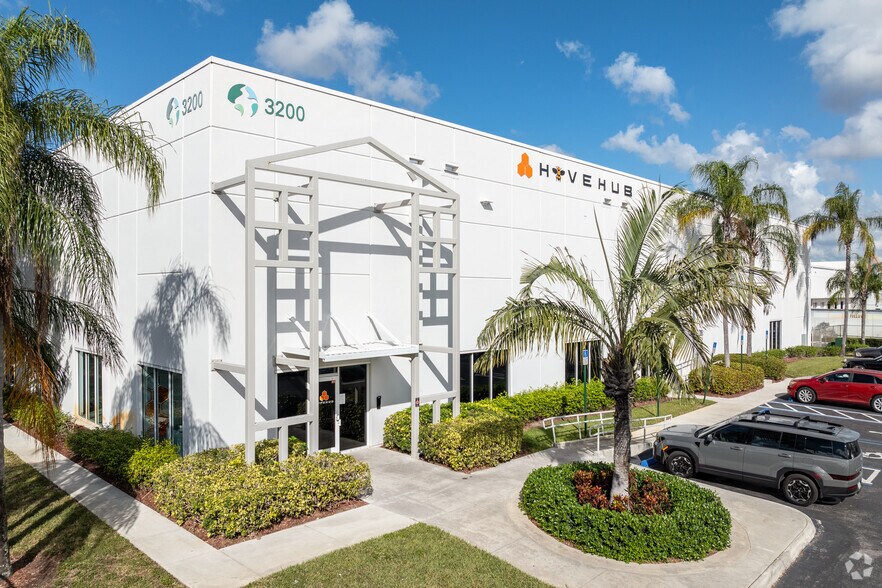 More Photos Of 3200 NW 112th Ave, Miami Unknown For Lease