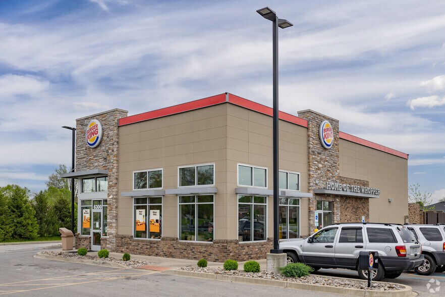 More Photos Of 6300 Greenwood Rd, Louisville General Retail For Lease