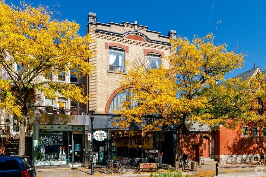Primary Photo Of 4363 Rue Saint-Denis, Montréal Storefront Retail Office For Lease