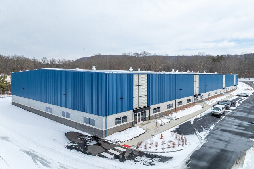 More Photos Of 999 Willow Grove St, Hackettstown Warehouse For Sale