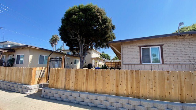 More Photos Of 718-722 N Freeman St, Oceanside Apartments For Sale