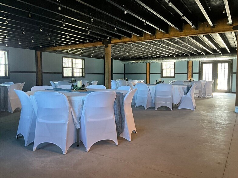 More Photos Of 7701 W Knights Griffin Rd, Plant City Lodge Meeting Hall For Lease