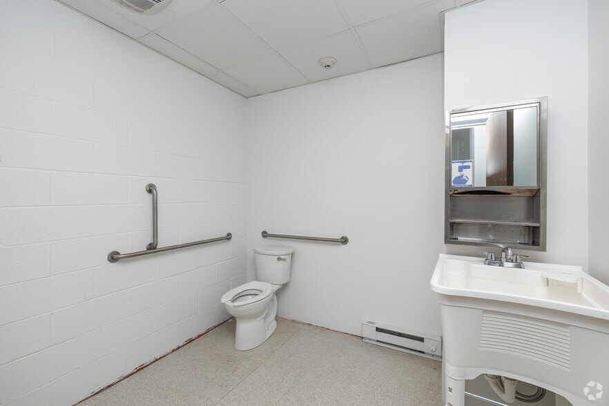 More Photos Of 108-114 E State St, Ithaca Apartments For Lease