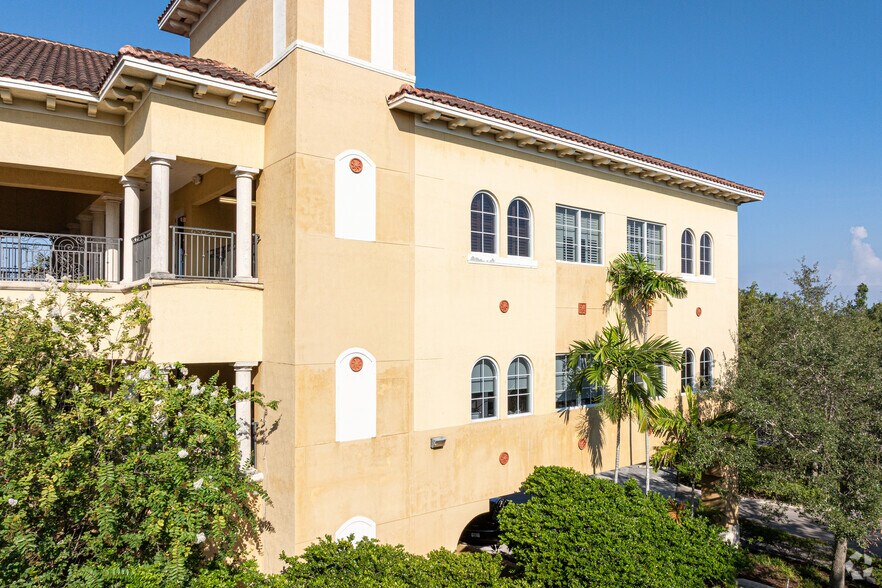 More Photos Of 1655 N Commerce Pky, Weston Office For Lease