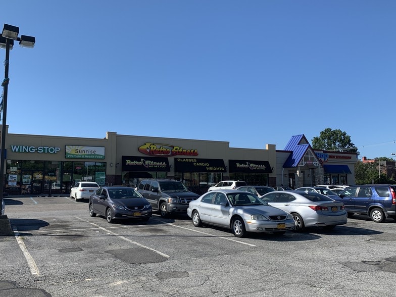 More Photos Of 131 W Sunrise Hwy, Freeport Unknown For Lease