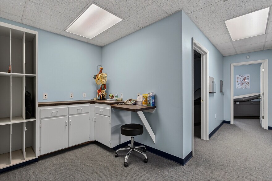 More Photos Of 215 Station St, Jacksonville Medical For Sale