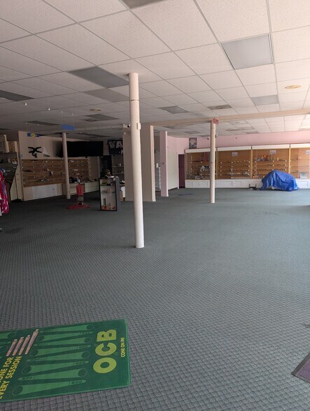 More Photos Of 219 E Michigan Ave, Paw Paw Storefront Retail Residential For Lease