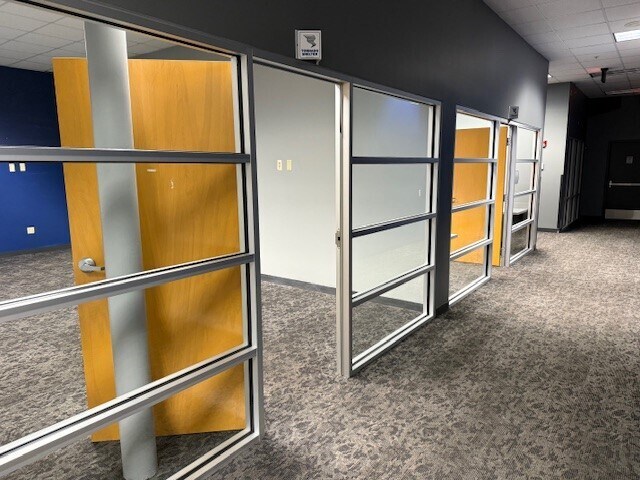 More Photos Of 1720 E Primrose St, Springfield Office For Lease